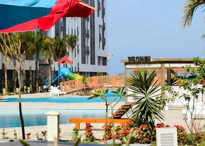Chalet فندير باي Hurghada