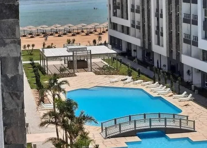 فندير باي